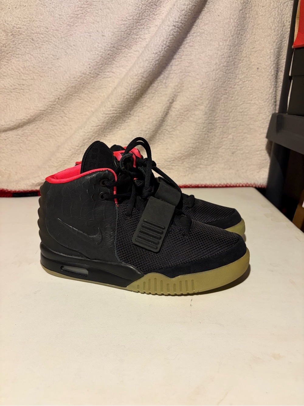 Nike Air Yeezy 2 Solar Red - Brand New Size 7